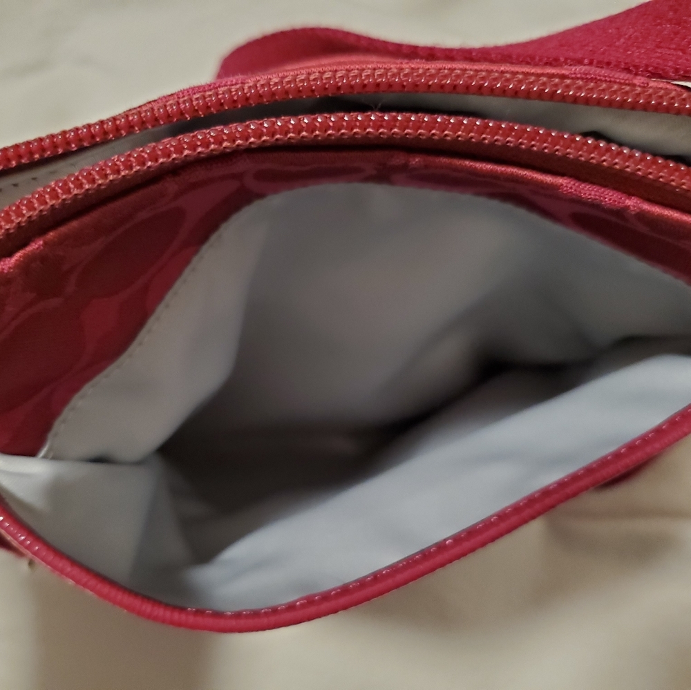 Coach crossbody - Picture 3 of 11